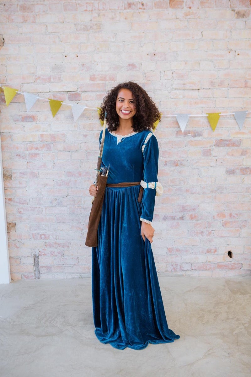 DAZCOS US Size Adult Princess Cosplay Costume Renaissance Medieval Dress with Quiver (X-Small) - Image 4